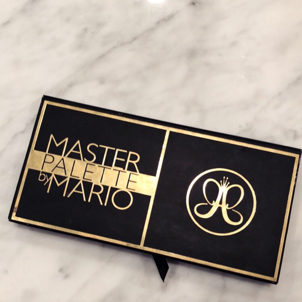 ABH x Mario Eyeshadow Palette